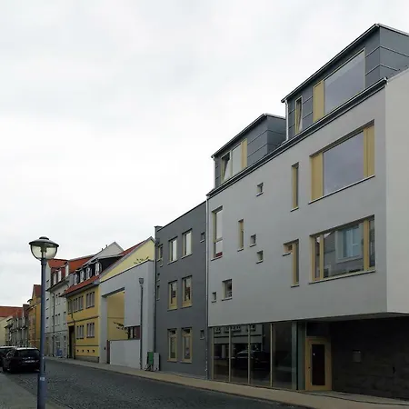 Eckhof Domizil - Grosszuegige Ferienwohnung Mit Kleinem Garten In Der Altstadt Von Gotha Buitenkant foto