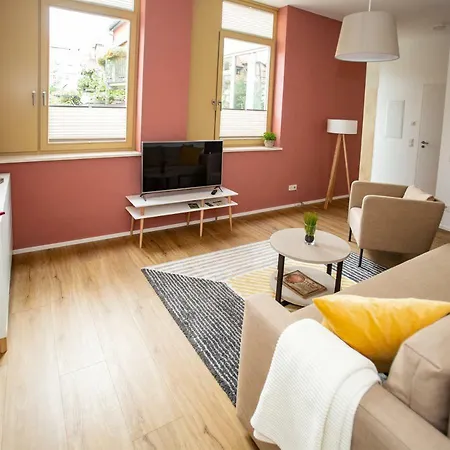 Eckhof Domizil - Grosszuegige Ferienwohnung Mit Kleinem Garten In Der Altstadt Von Gotha Buitenkant foto